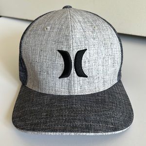 S-M Hurley Phantom™ Resist FlexFit hat with Dri-Fit (Nike)